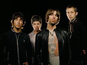 Where will Oasis's Manchester 'super-gig' be?